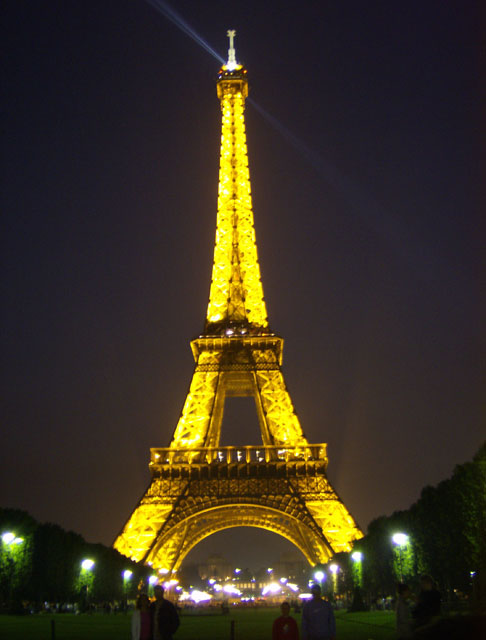 Tour of the  Eiffel Tower!