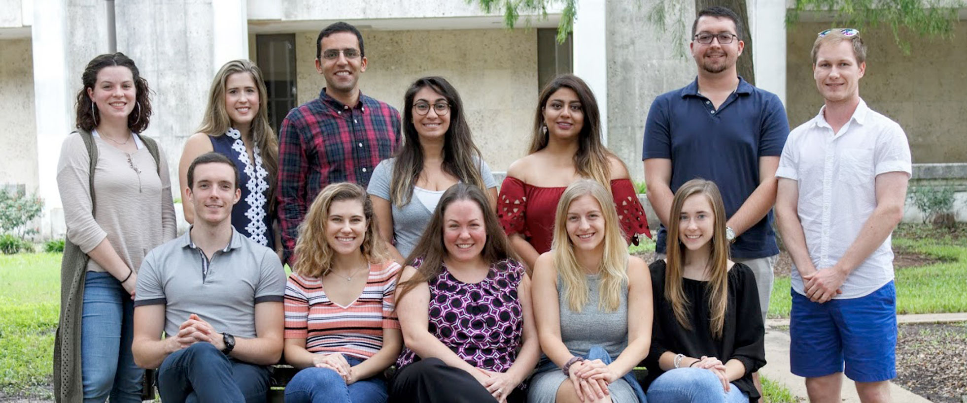 Group photo of Dr. Derrick's lab students group