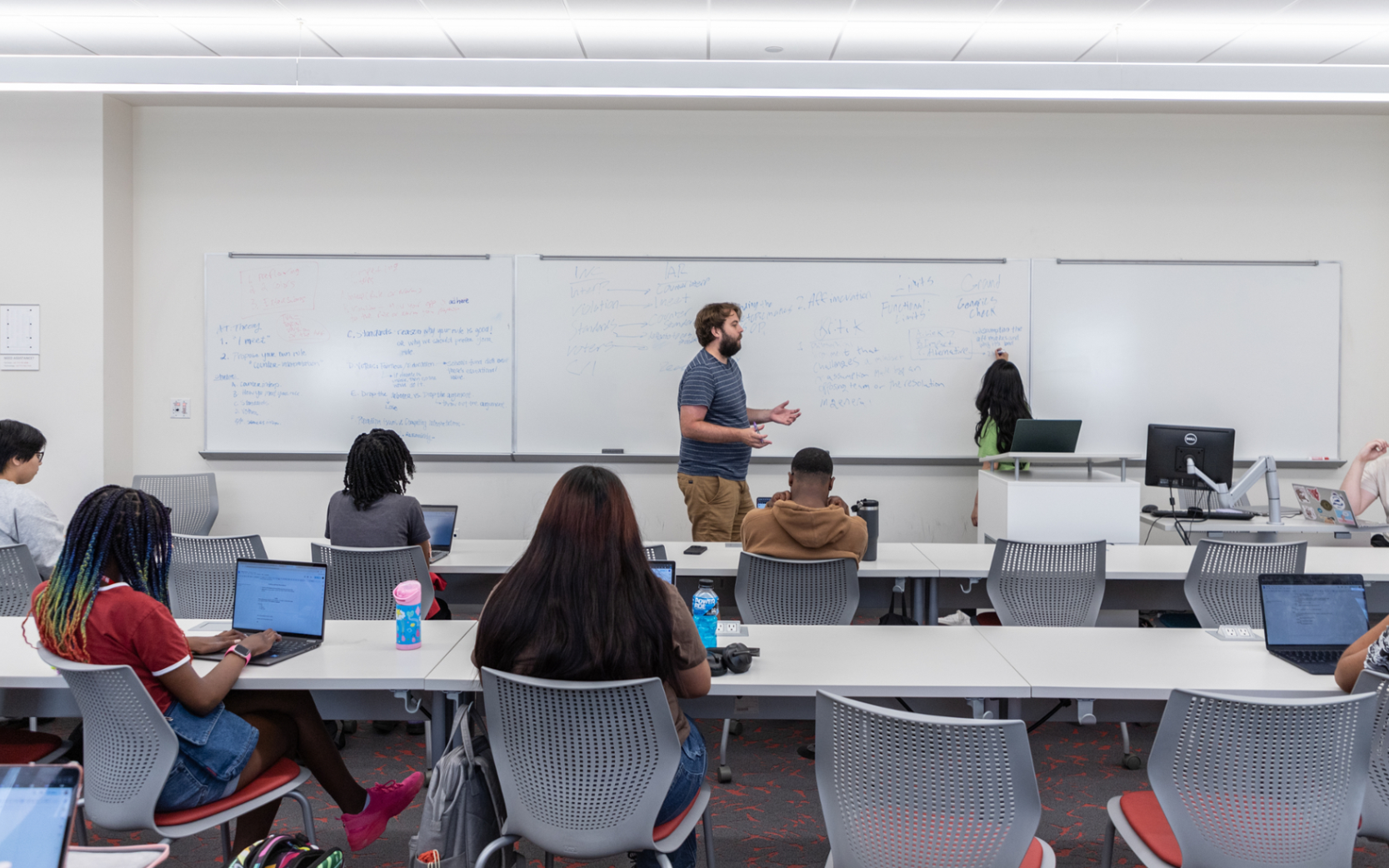 UH Honors Debate Program Fosters the Next Generation of Debaters