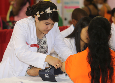 photo of student at mayor's back 2 school fest