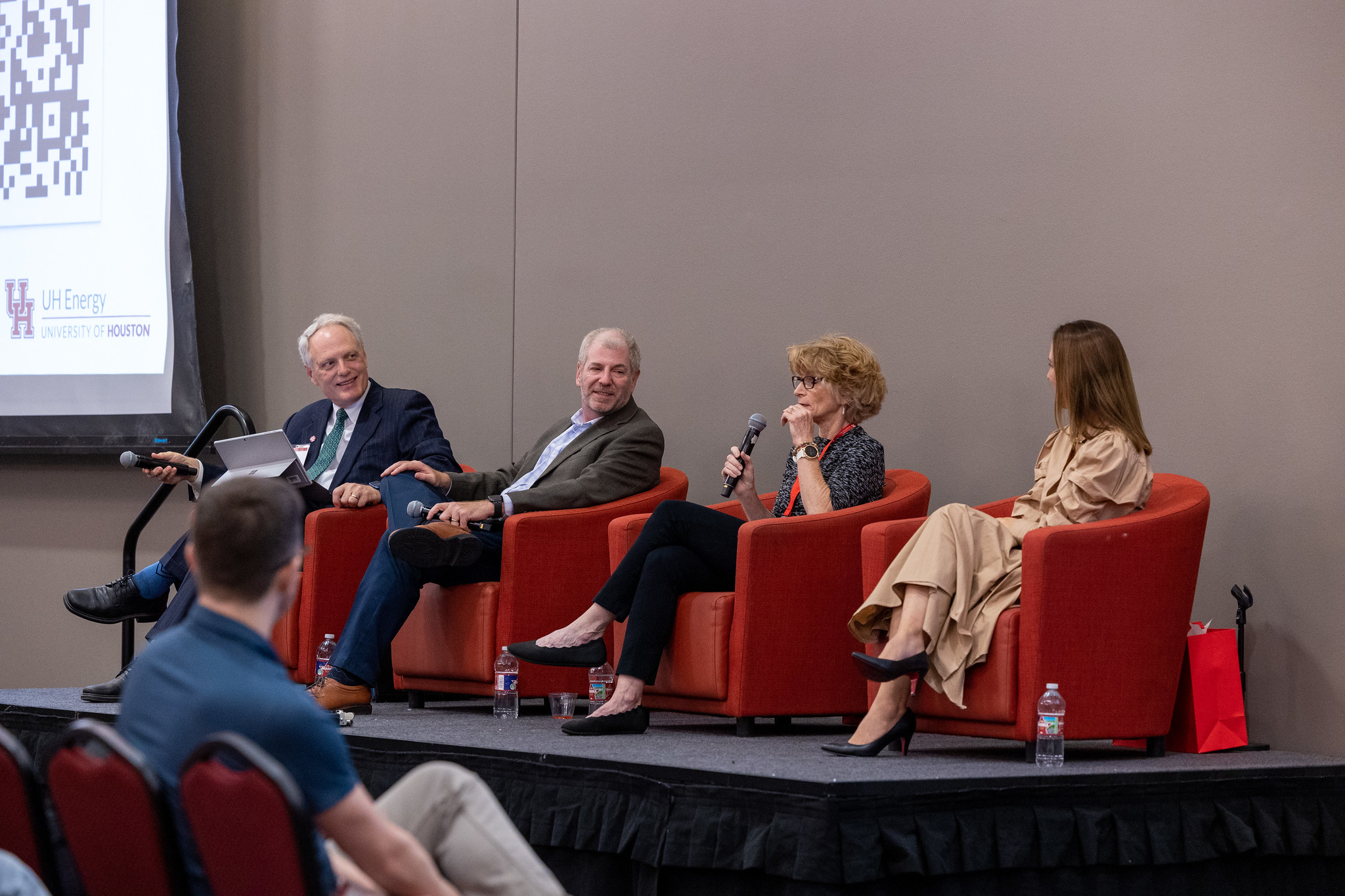 Industry experts panel discussion on plastics and circularity